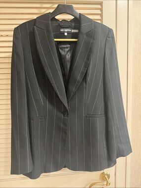Karl Lagerfeld women’s Black Pinstripe Sport Coat